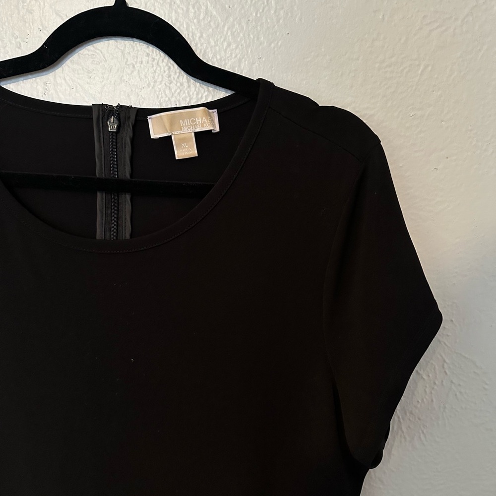 Michael Kors Casual Black Dress with Ruffle Bottom